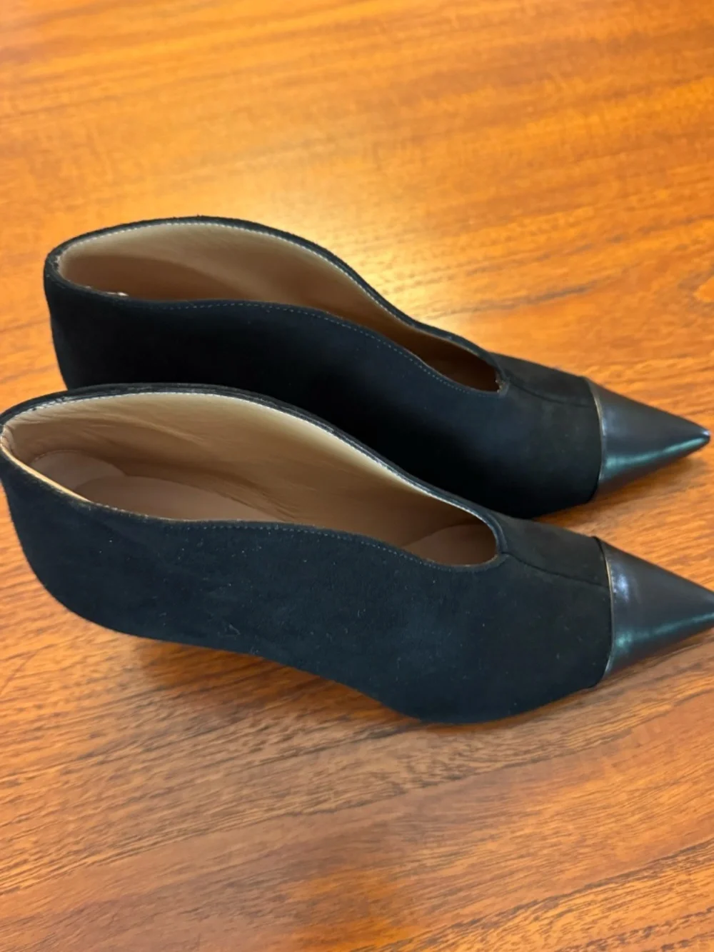 Black suede booties with leather tips - Size 39
